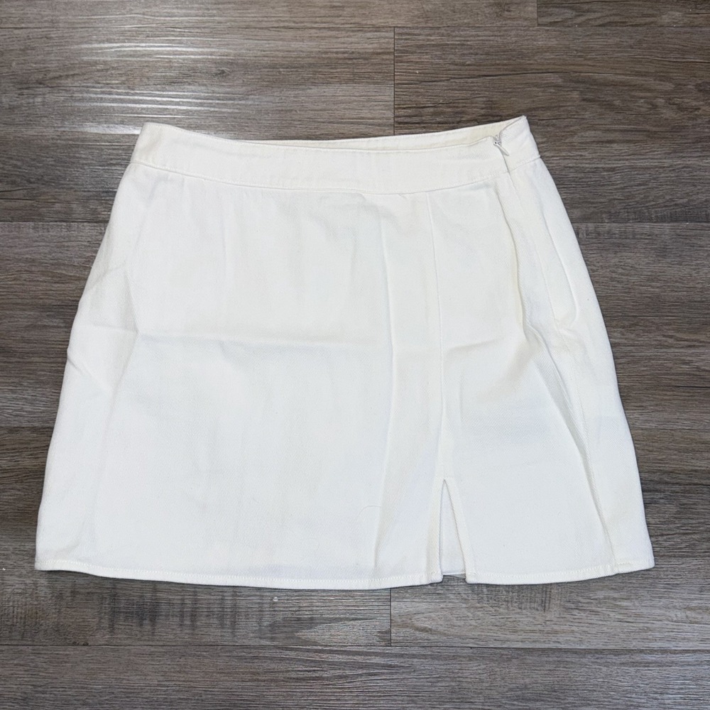 Altar'd State White Denim Mini Skirt Womens Small Tailored Waistband Front Slit